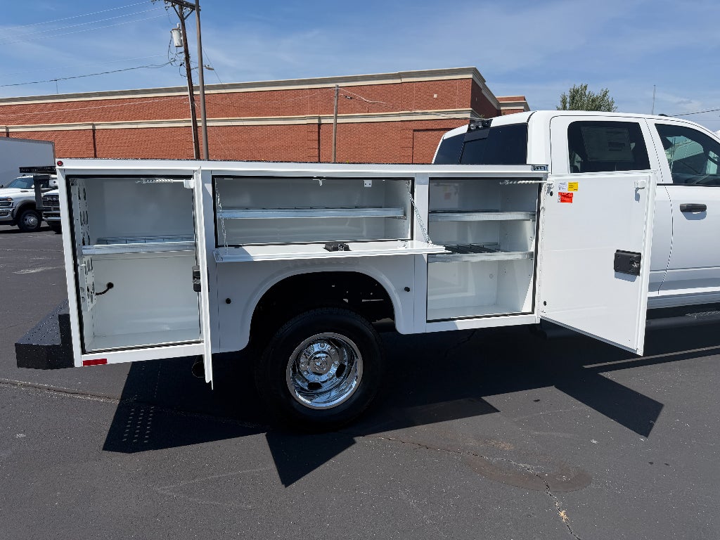 2026 RAM Ram 3500 Chassis Cab RAM 3500 TRADESMAN CREW CAB CHASSIS 4X4 60' CA