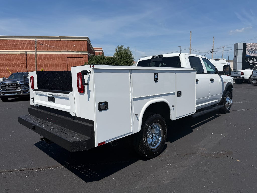 2026 RAM Ram 3500 Chassis Cab RAM 3500 TRADESMAN CREW CAB CHASSIS 4X4 60' CA