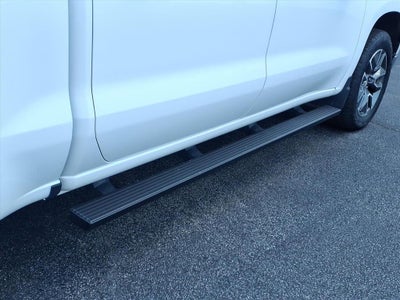 2023 Chevrolet Silverado 1500 4WD Crew Cab Short Bed LT with 2FL