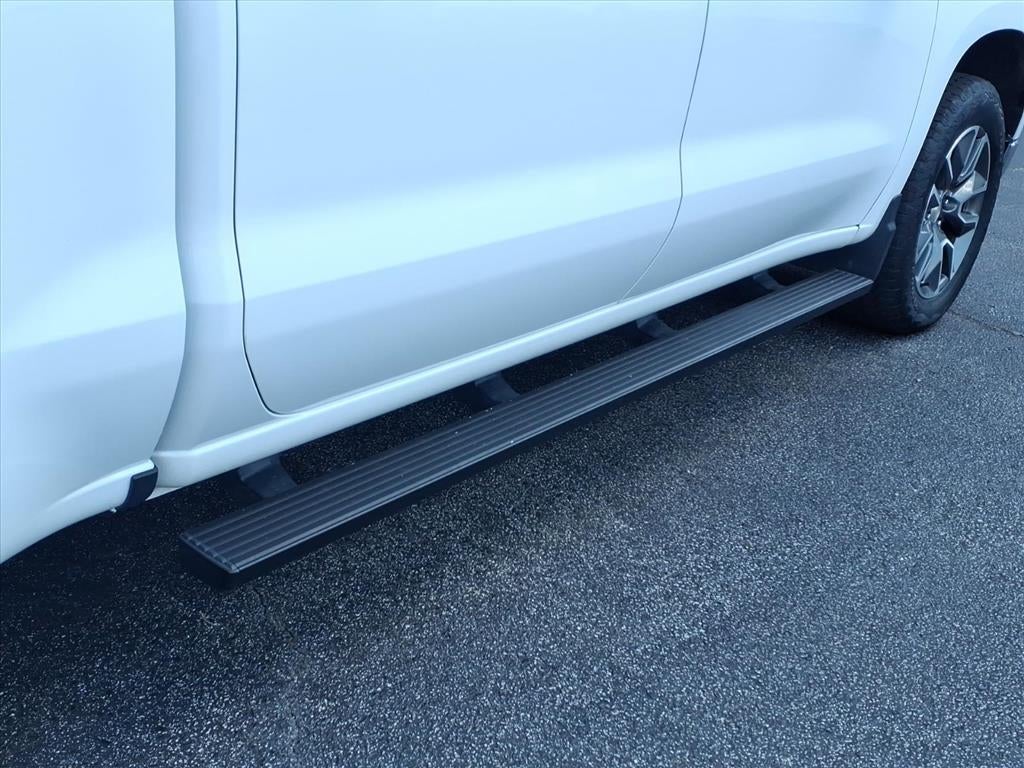 2023 Chevrolet Silverado 1500 4WD Crew Cab Short Bed LT with 2FL