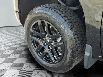 2025 Chevrolet Silverado 1500 4WD Crew Cab Short Bed Custom Trail Boss