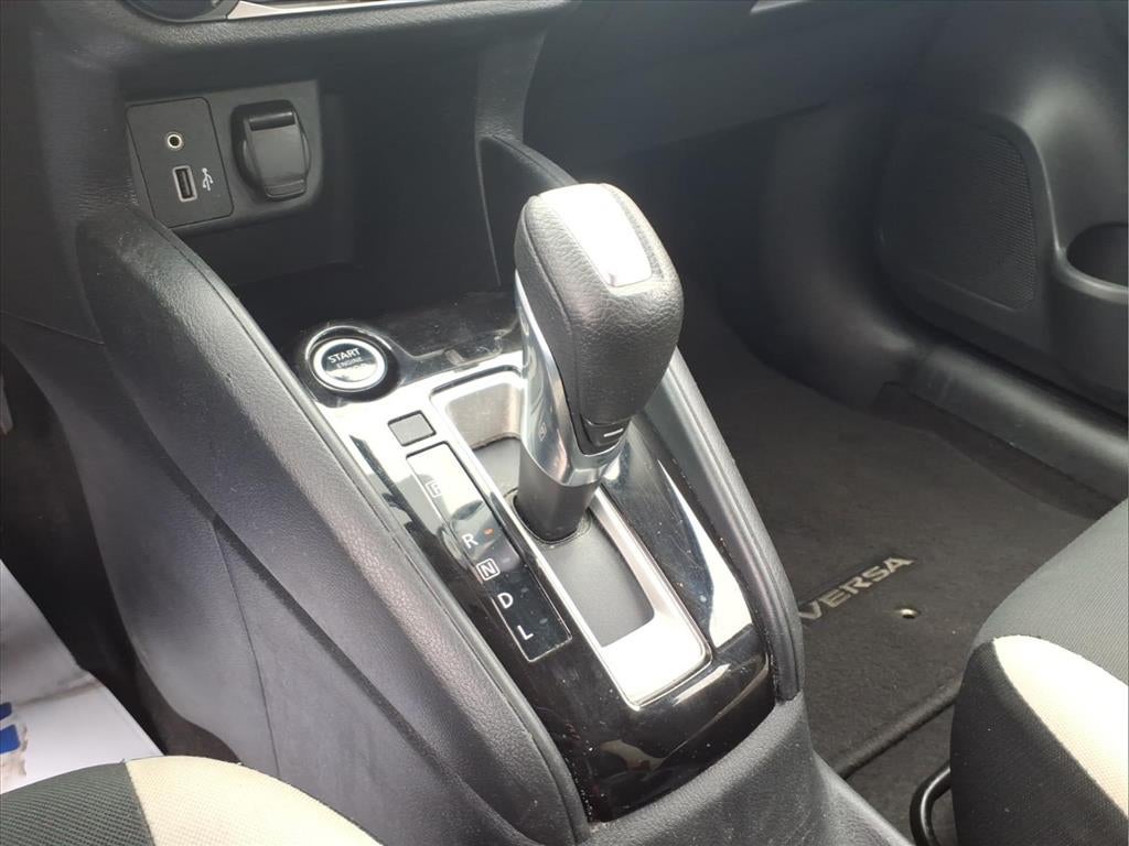 2021 Nissan Versa SV Xtronic CVT