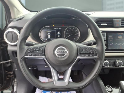 2021 Nissan Versa SV Xtronic CVT
