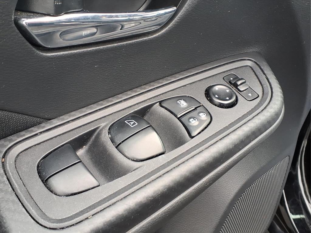 2021 Nissan Versa SV Xtronic CVT