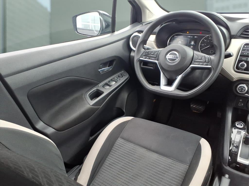 2021 Nissan Versa SV Xtronic CVT