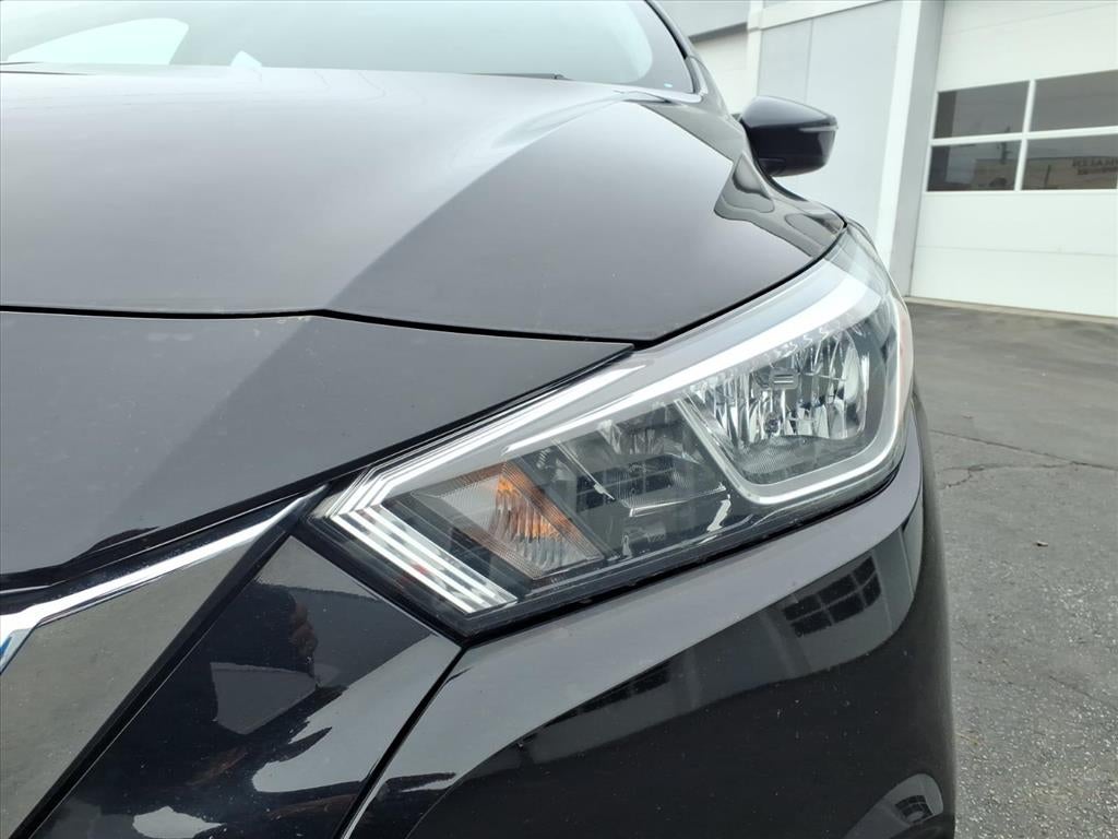 2021 Nissan Versa SV Xtronic CVT