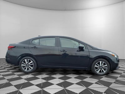 2021 Nissan Versa SV Xtronic CVT