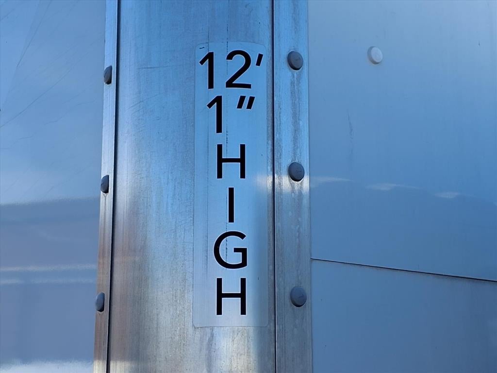 2021 Isuzu NPR HD Base