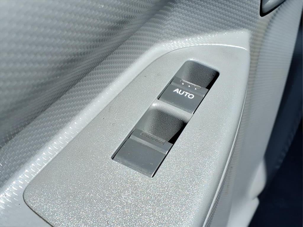 2021 Isuzu NPR HD Base