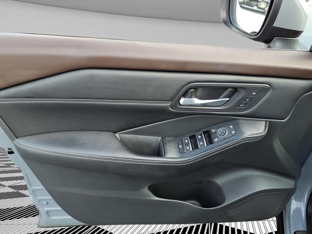 2022 Nissan Rogue SL FWD