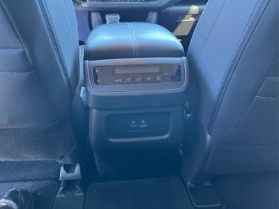 2024 Nissan Pathfinder SV 4WD