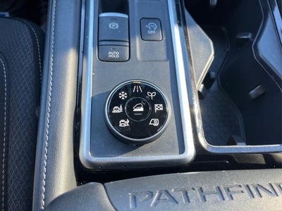 2024 Nissan Pathfinder SV 4WD