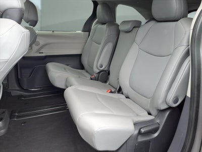 2022 Toyota Sienna XLE