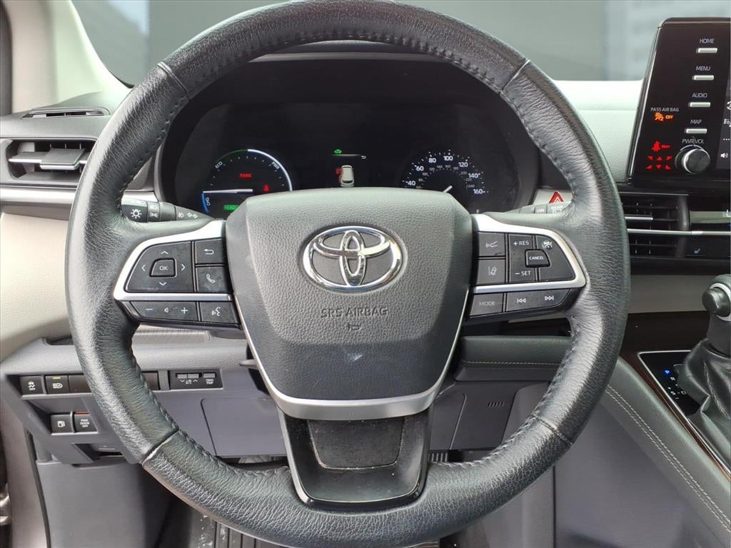 2022 Toyota Sienna XLE