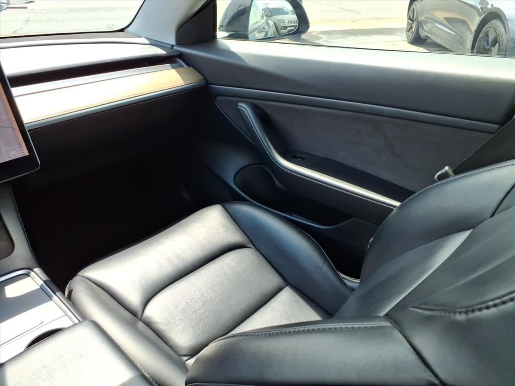 2021 Tesla Model 3 Standard Range Plus Rear-Wheel Drive