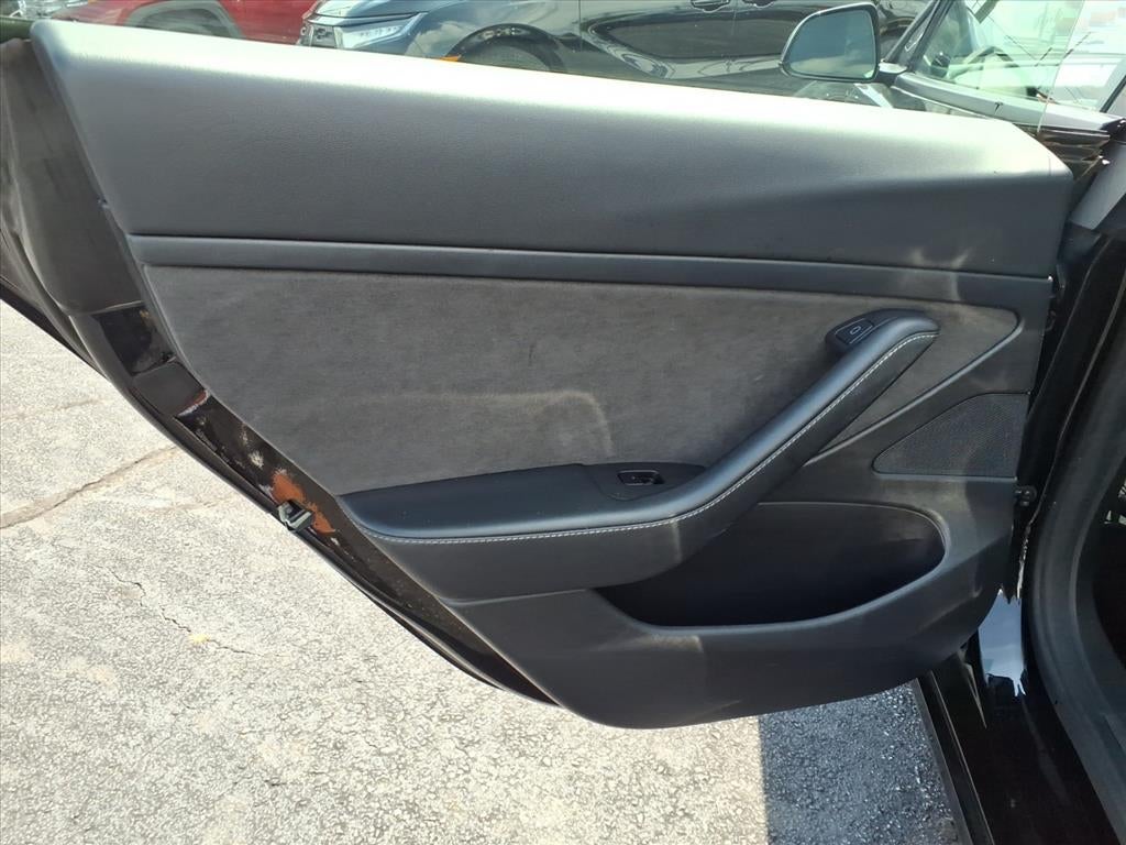 2021 Tesla Model 3 Standard Range Plus Rear-Wheel Drive