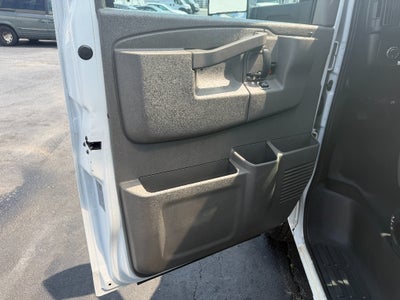 2021 GMC Savana Cutaway Work Van