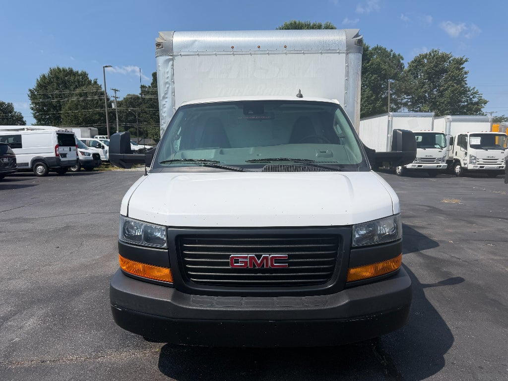 2021 GMC Savana Cutaway Work Van