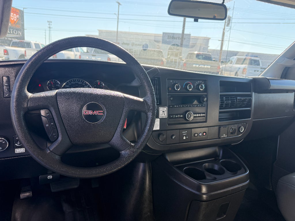 2022 GMC Savana Cutaway Work Van