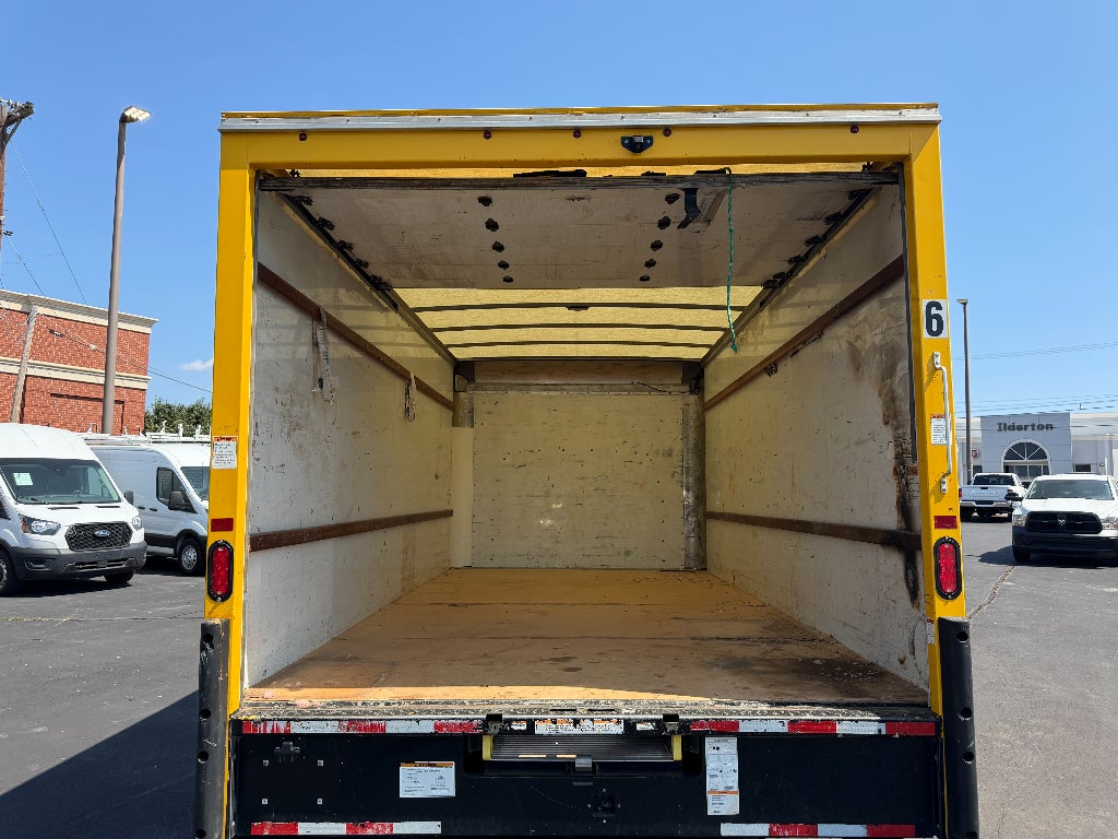 2020 GMC Savana Cutaway Work Van