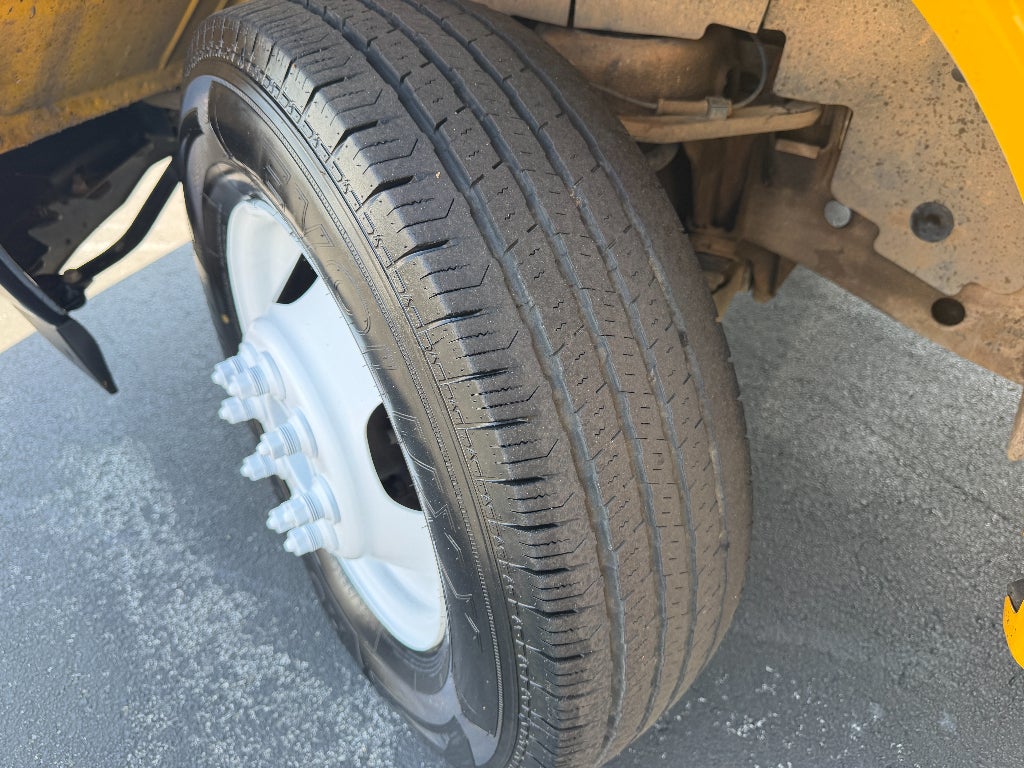 2020 GMC Savana Cutaway Work Van