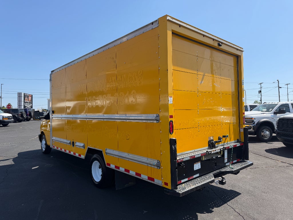 2020 GMC Savana Cutaway Work Van