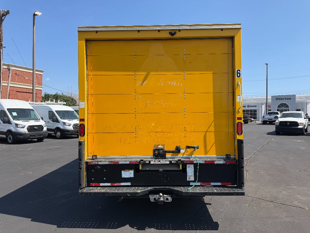 2020 GMC Savana Cutaway Work Van