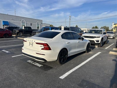 2024 Volvo S60 B5 Plus Black Edition