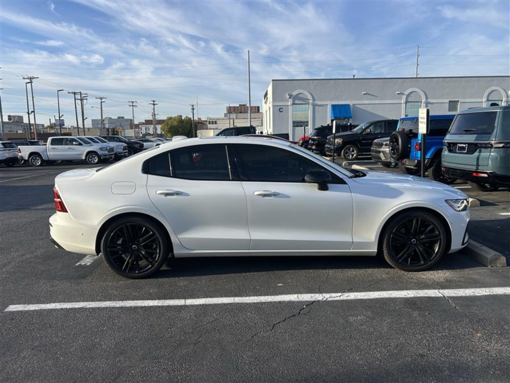 2024 Volvo S60 B5 Plus Black Edition