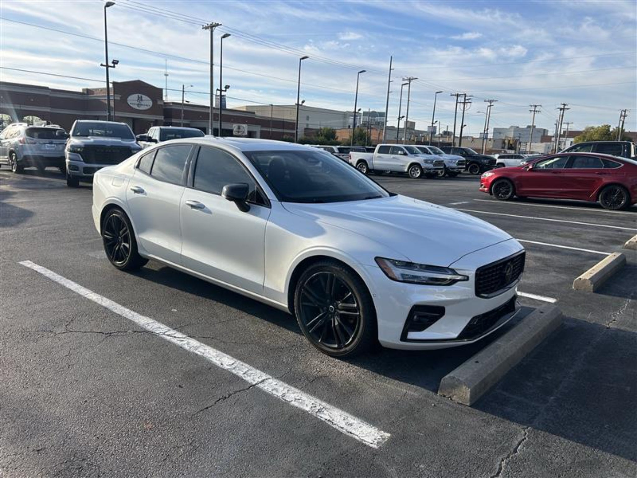 2024 Volvo S60 B5 Plus Black Edition