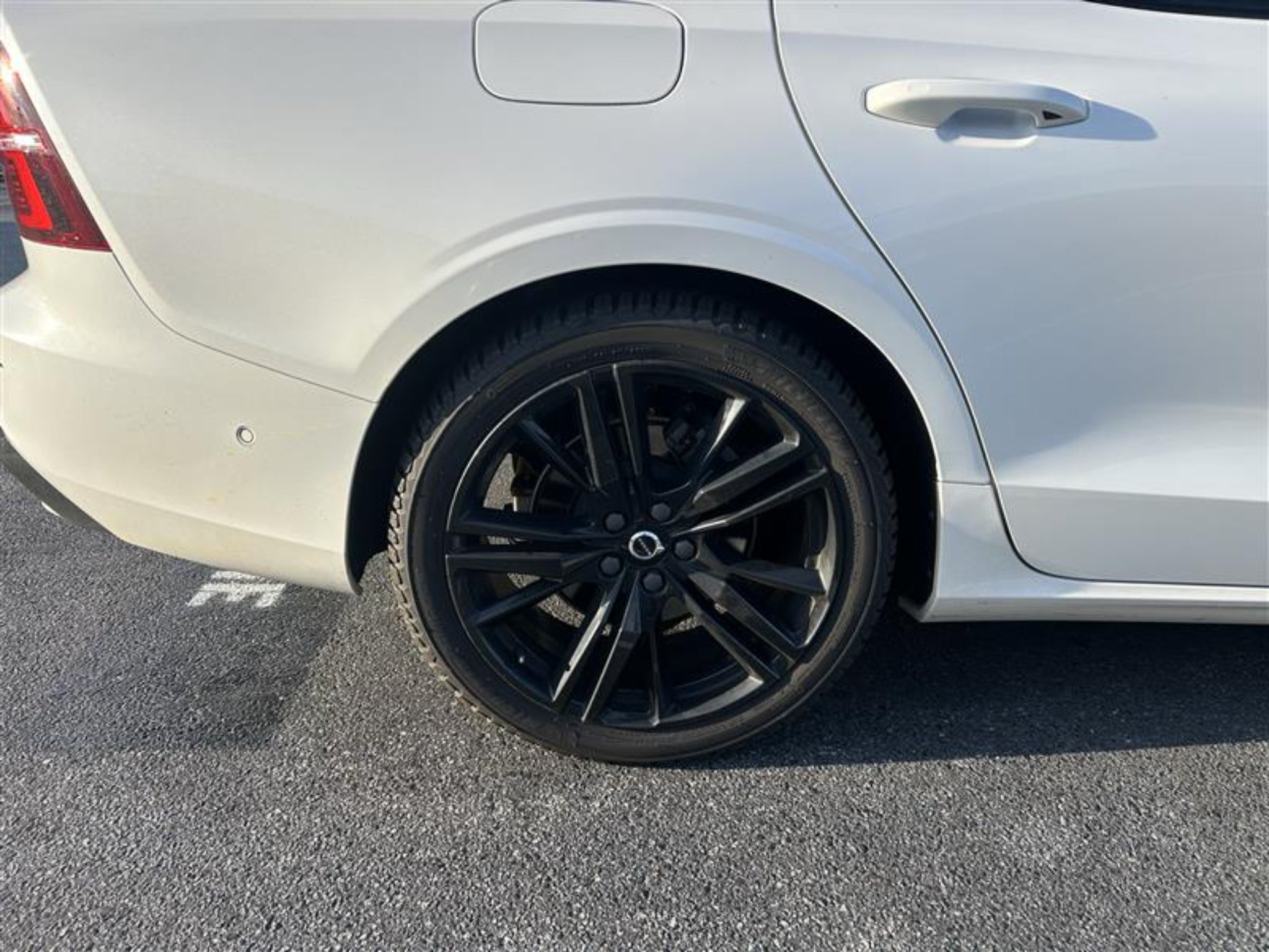 2024 Volvo S60 B5 Plus Black Edition