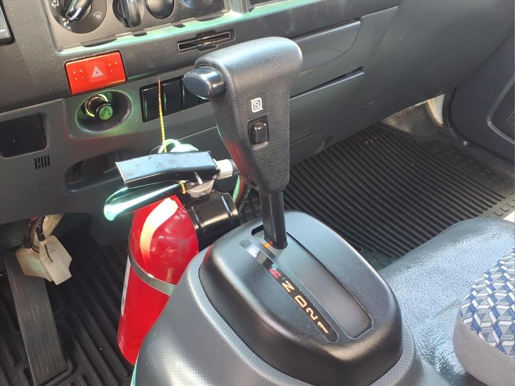 2023 Isuzu NPR XD Base