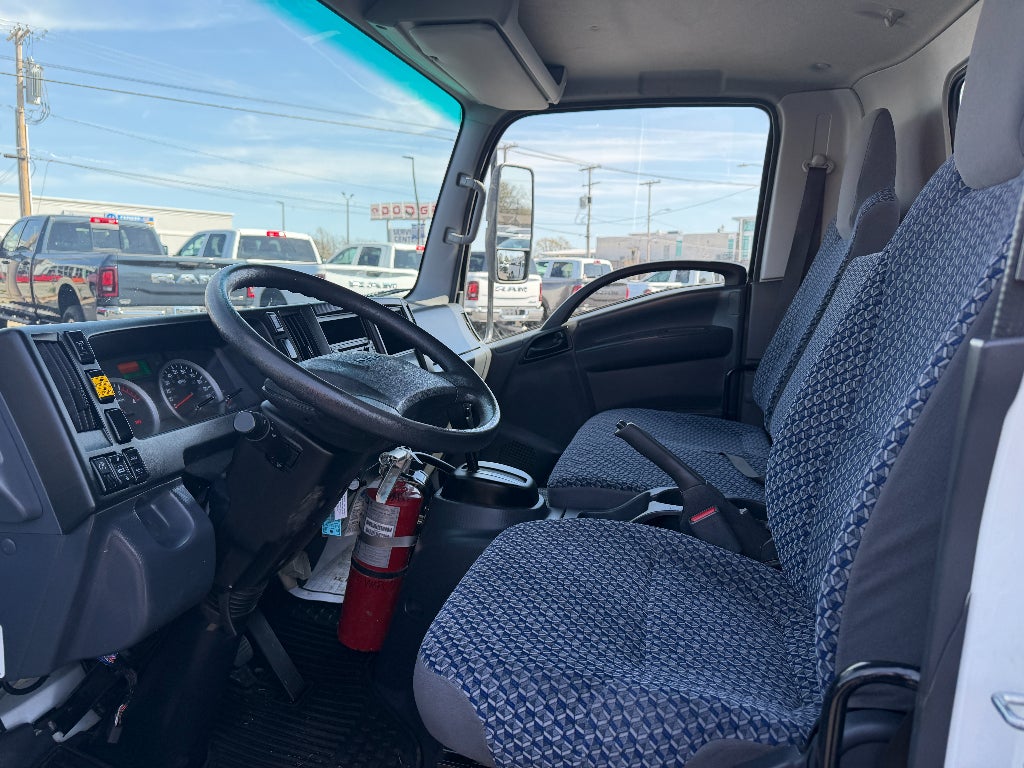 2023 Isuzu NPR XD Base