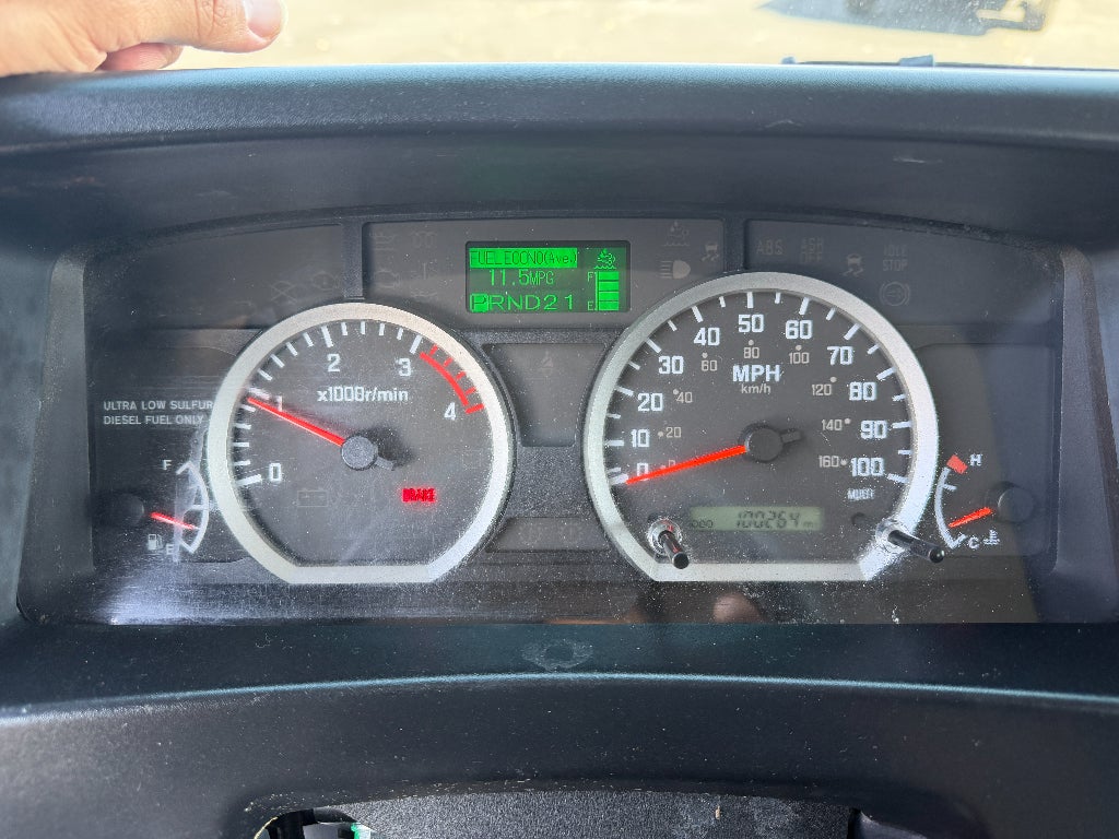 2023 Isuzu NPR XD Base