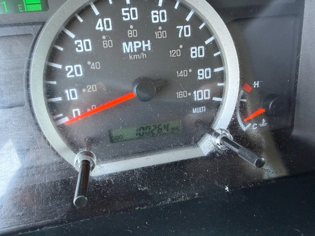 2023 Isuzu NPR XD Base