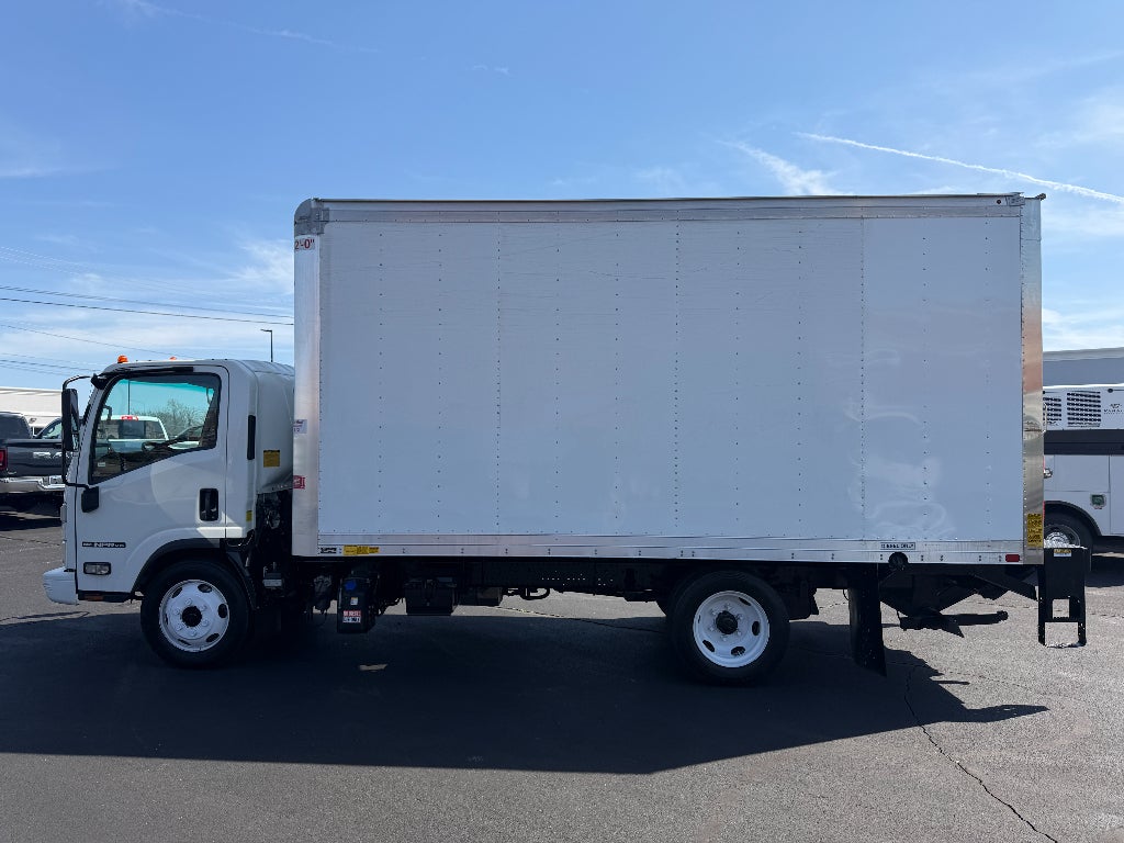 2023 Isuzu NPR XD Base