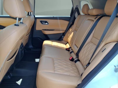 2021 Nissan Rogue Platinum FWD
