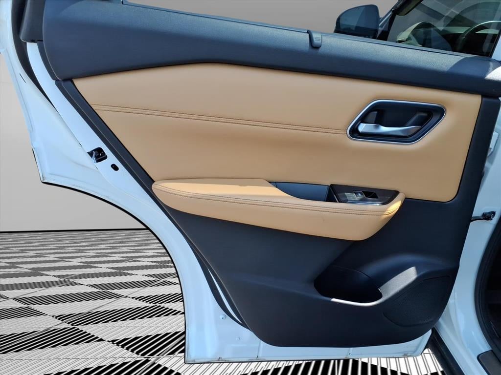 2021 Nissan Rogue Platinum FWD