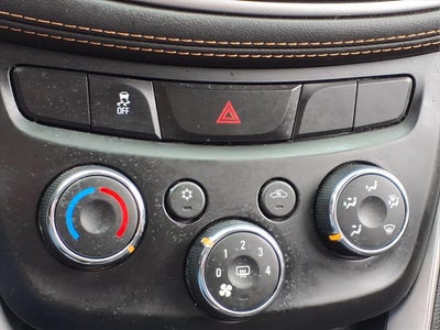 2022 Chevrolet Trax FWD LS