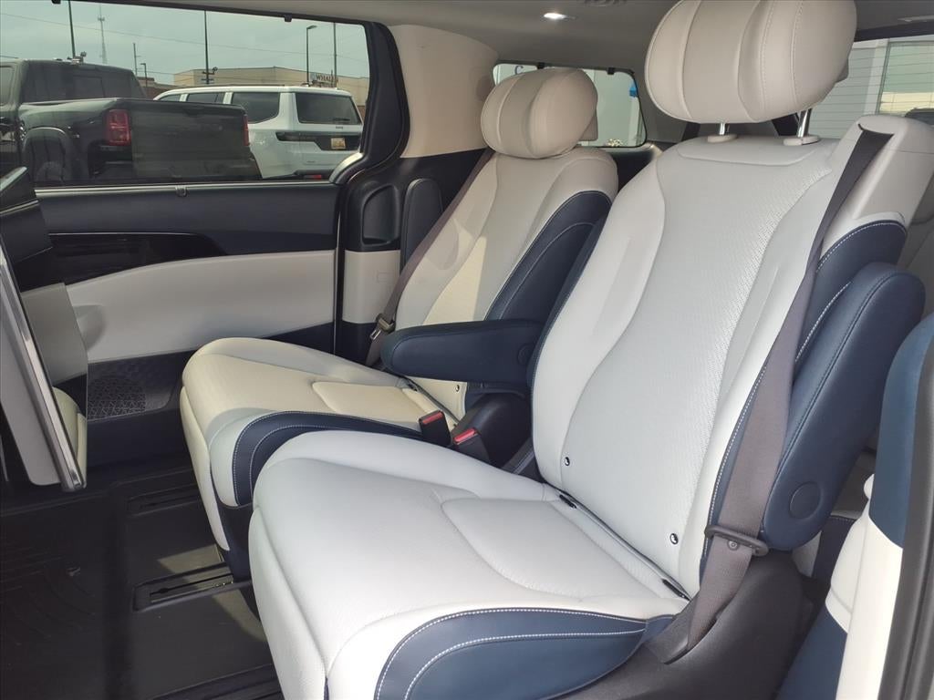 2025 Kia Carnival SX Prestige