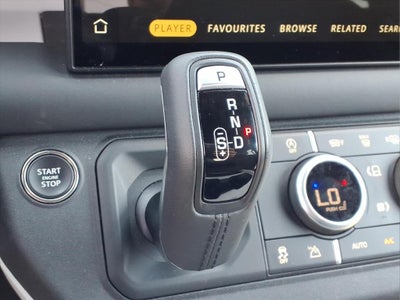 2025 Land Rover Defender 110 P300