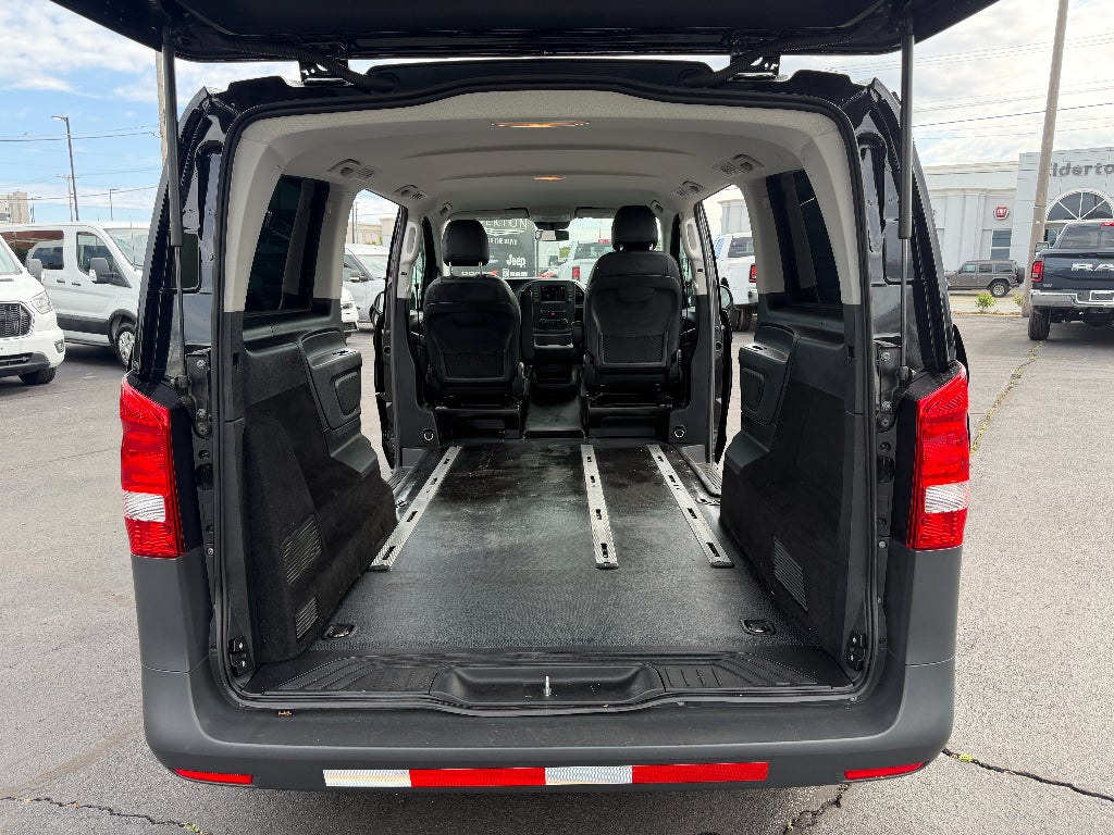2023 Mercedes-Benz Metris Base