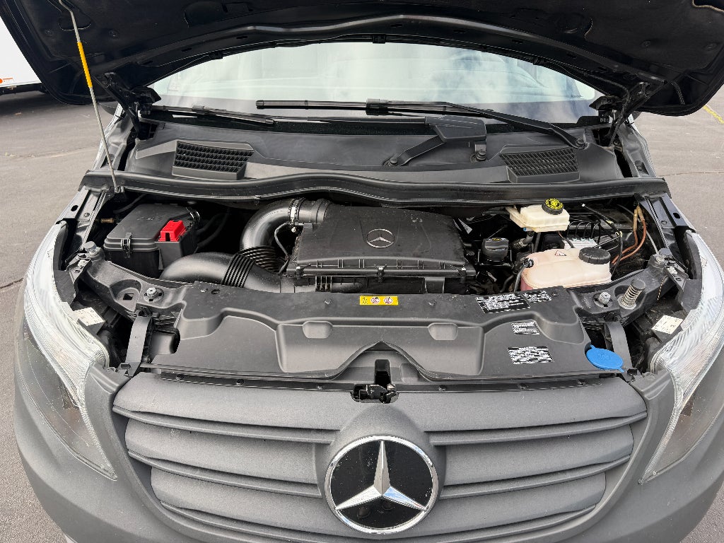 2023 Mercedes-Benz Metris Base