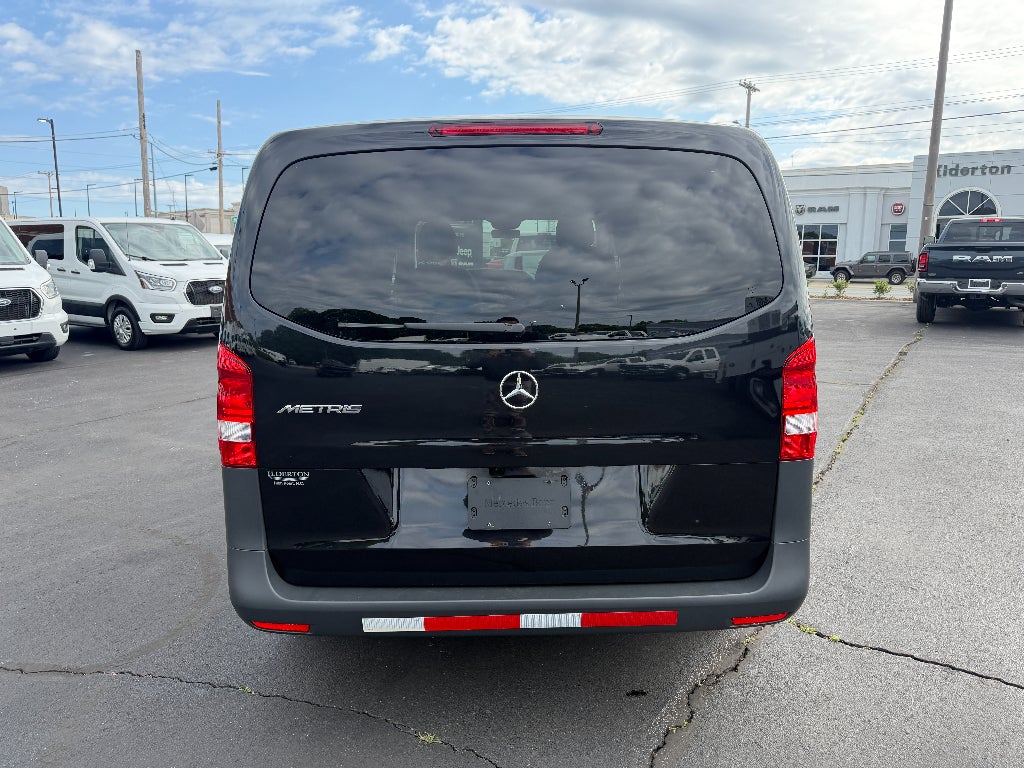 2023 Mercedes-Benz Metris Base