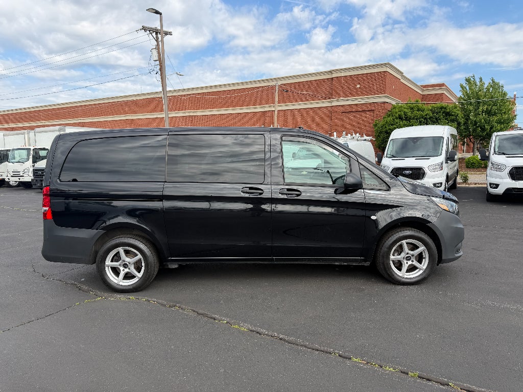 2023 Mercedes-Benz Metris Base