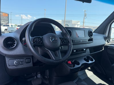 2024 Mercedes-Benz Sprinter 2500 Standard Roof 4-Cyl Diesel HO