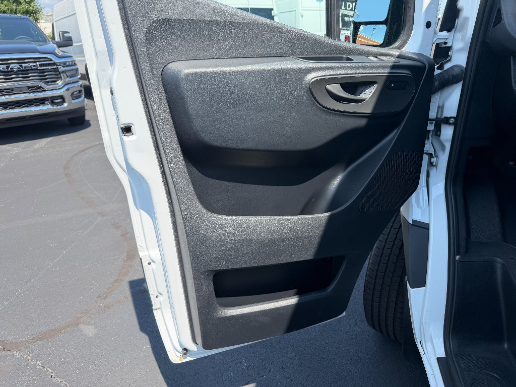 2024 Mercedes-Benz Sprinter 2500 Standard Roof 4-Cyl Diesel HO