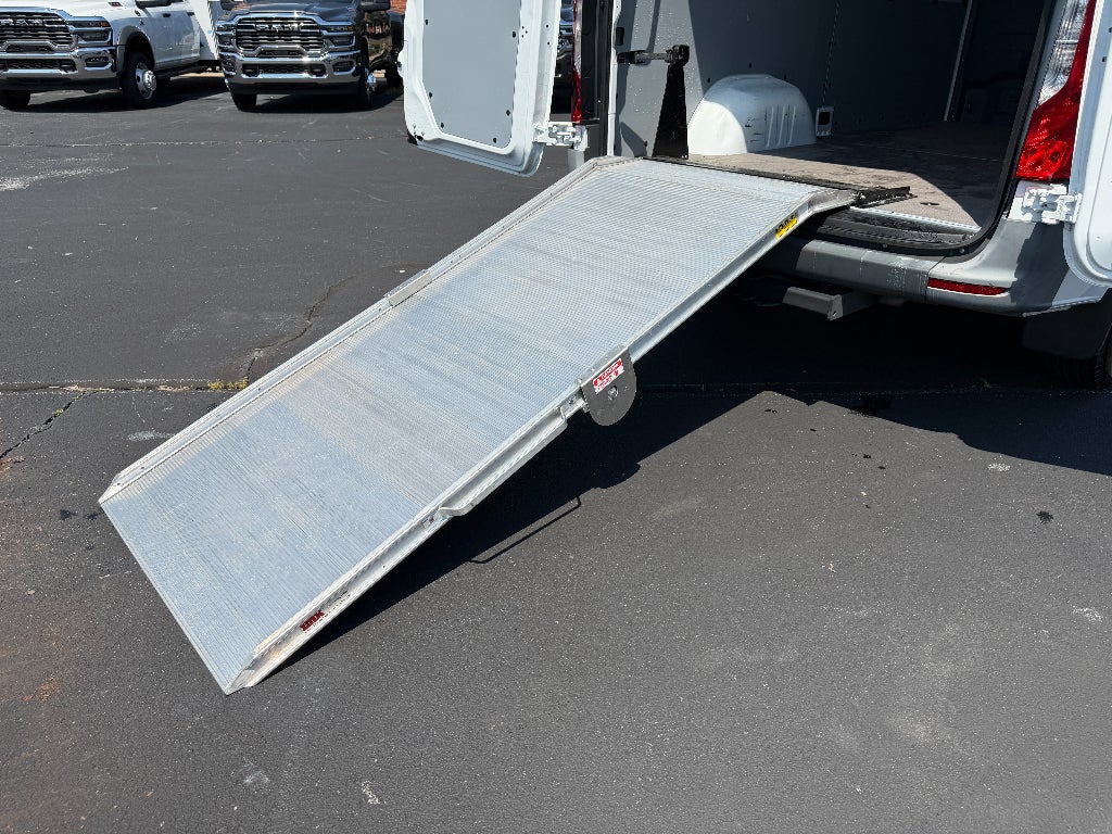 2024 Mercedes-Benz Sprinter 2500 Standard Roof 4-Cyl Diesel HO