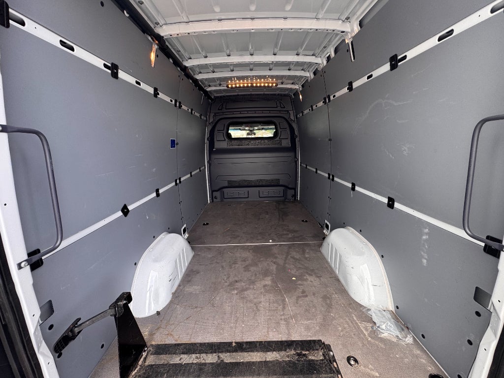 2024 Mercedes-Benz Sprinter 2500 Standard Roof 4-Cyl Diesel HO