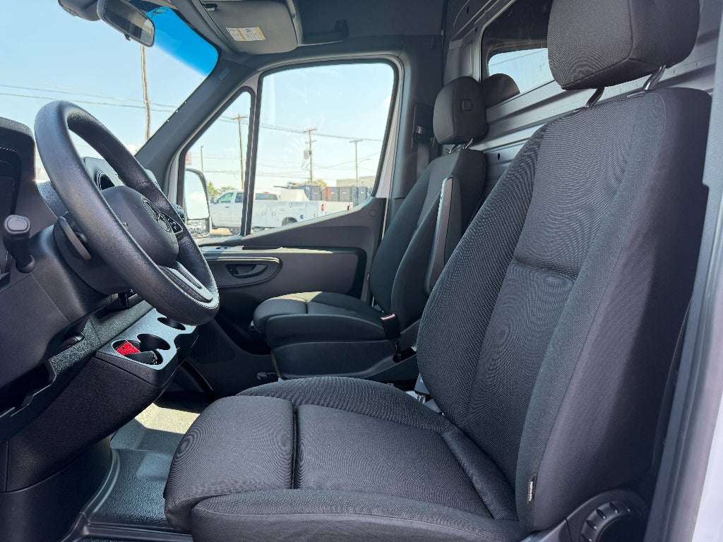 2024 Mercedes-Benz Sprinter 2500 Standard Roof 4-Cyl Diesel HO